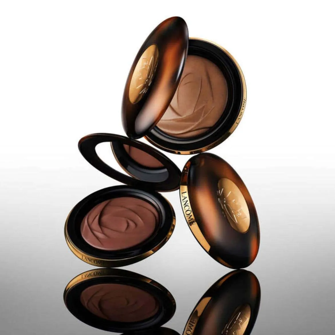 C.E. Skin Transforming Highlighter