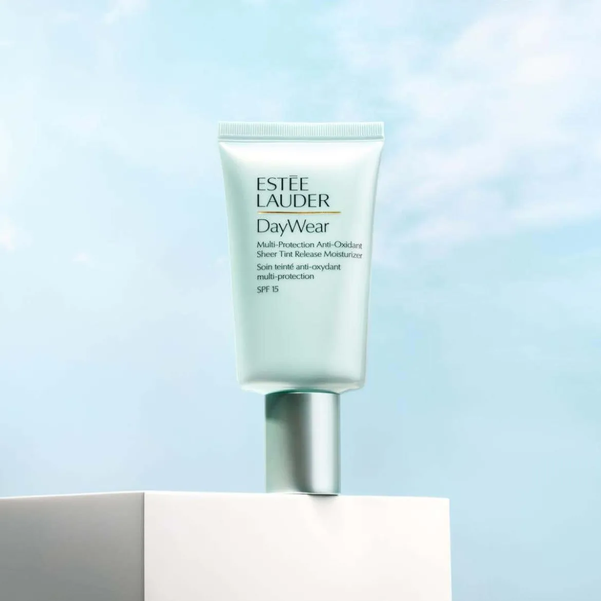 DayWear Multi-Protection Anti-Oxidant Sheer Tint SPF15