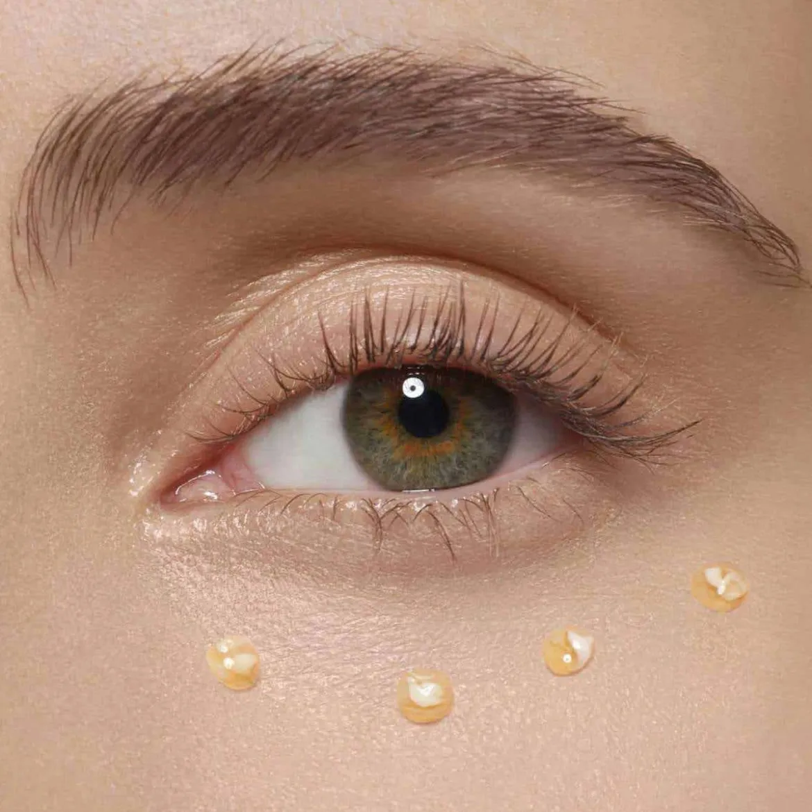 Double Serum Eye