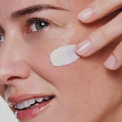 Extra-Firming Crema SPF 15