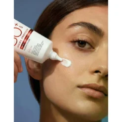 Fluido Solare Viso SPF50 Elevata Tollerabilità