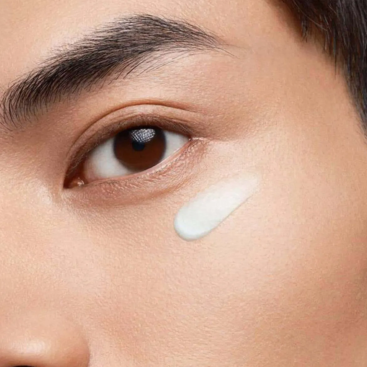 Force Supreme Eye Reshaper Cream