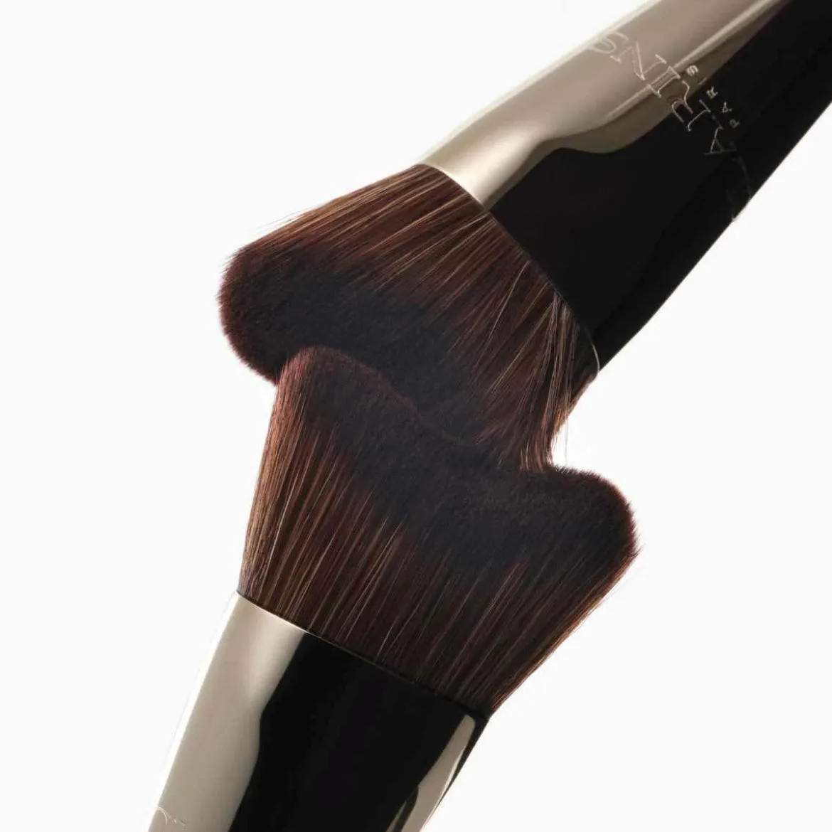 Gua Sha-Inspired Foundation Brush