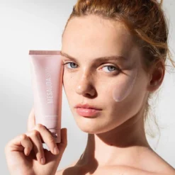 Light Legend Cleansing Creamy-Foam
