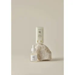 Matte sun stick: mugwort + camilia (SPF 50+ PA++++)