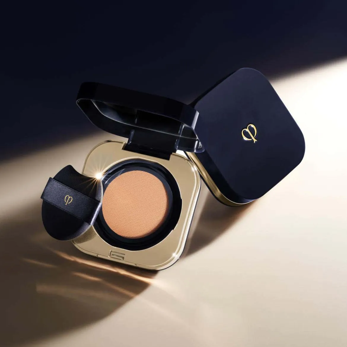 Radiant Cushion Foundation Natural