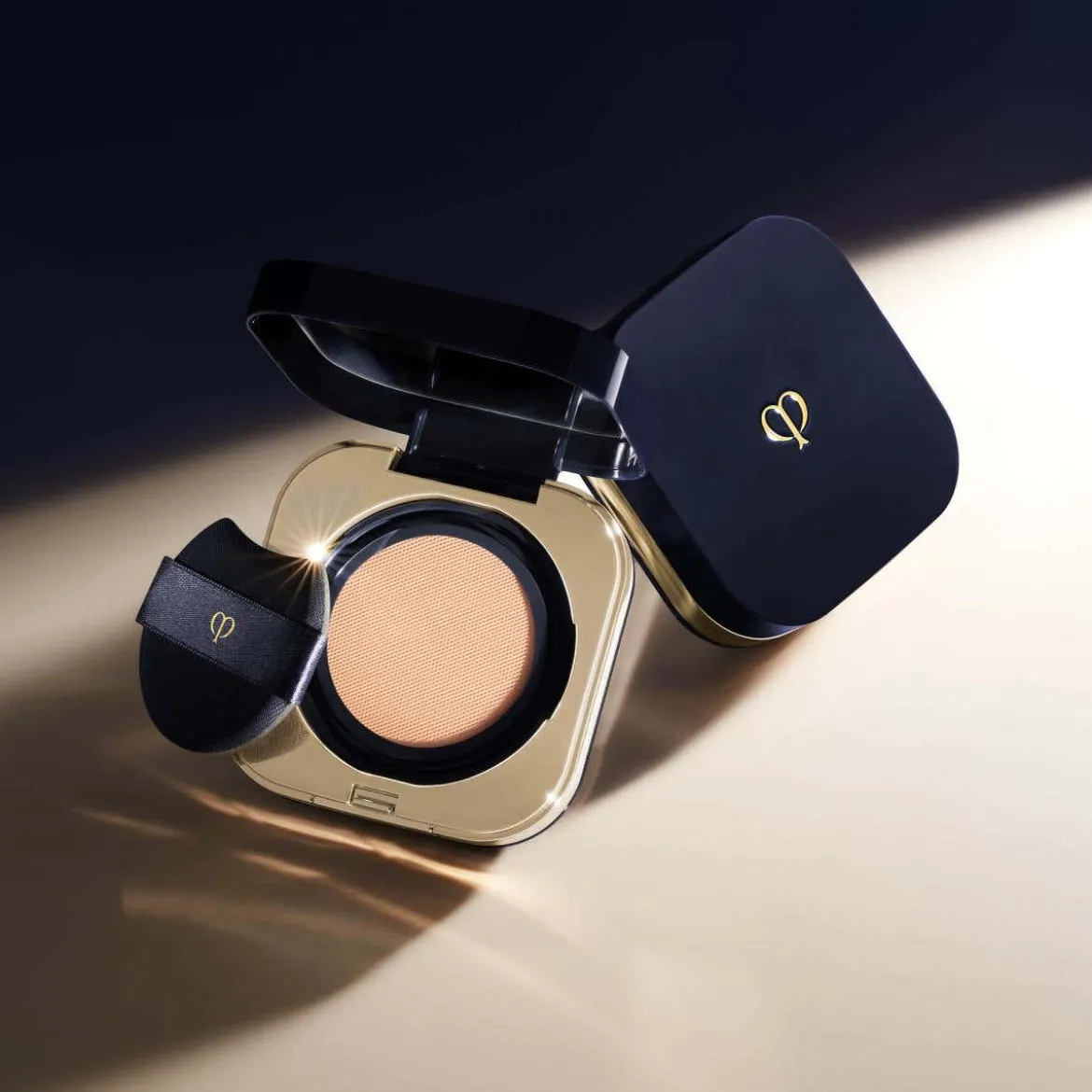 Radiant Cushion Foundation Natural